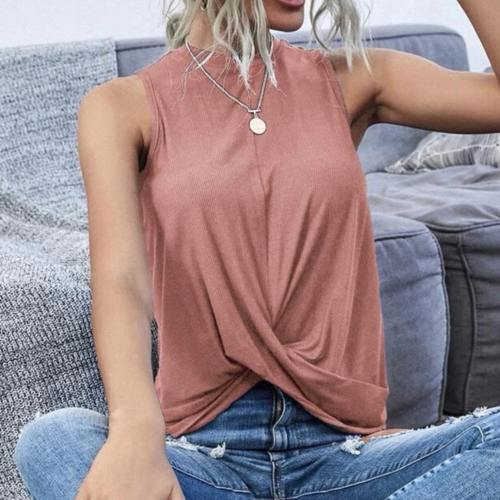 Pink tank top medium